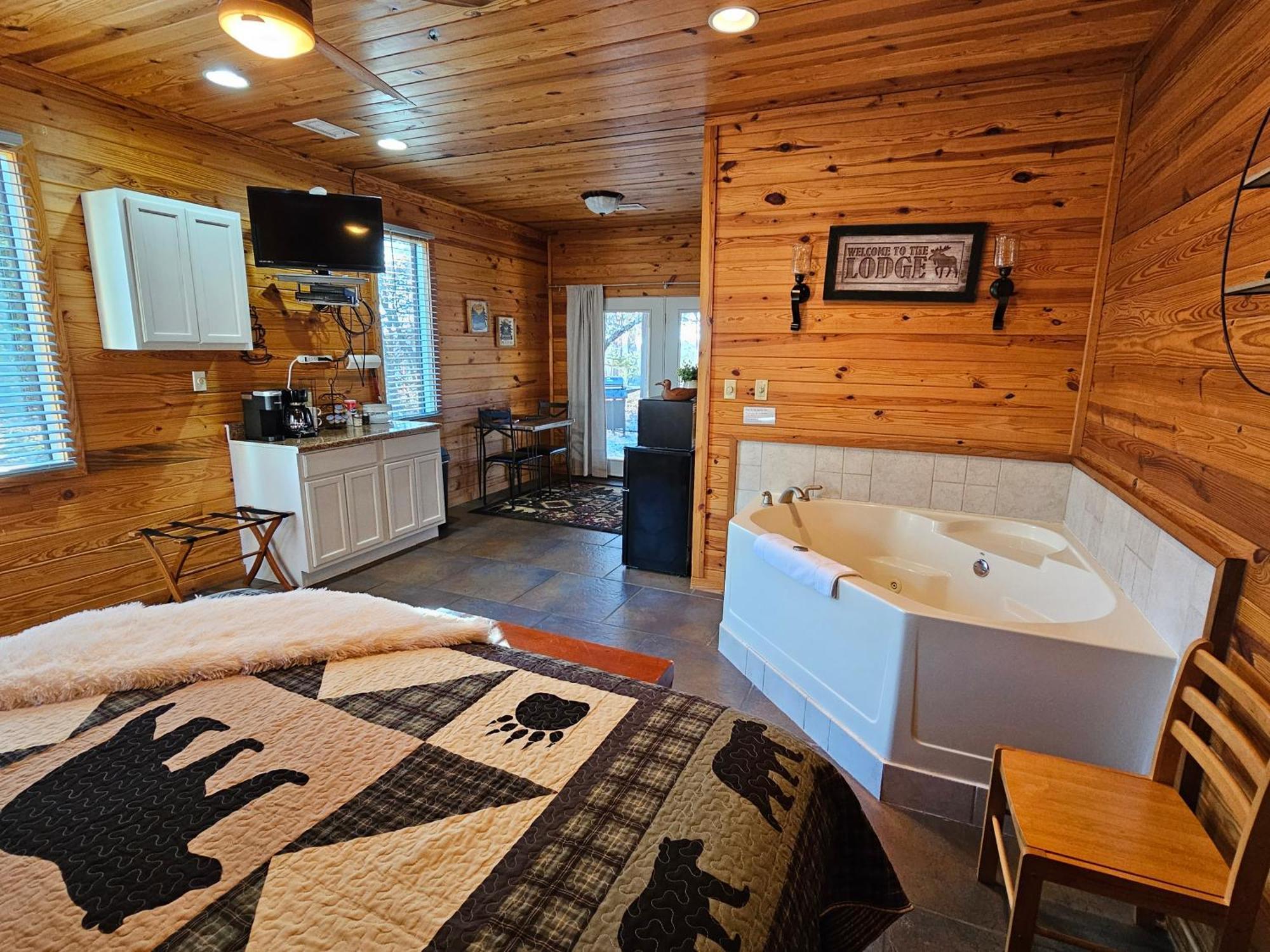 5 Min To Beaver Lake-King Bed-Fire Pit-Jetted Tub #2 ユリーカ・スプリングス エクステリア 写真